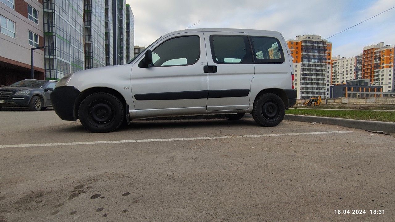 Citroen Berlingo: фото владельца