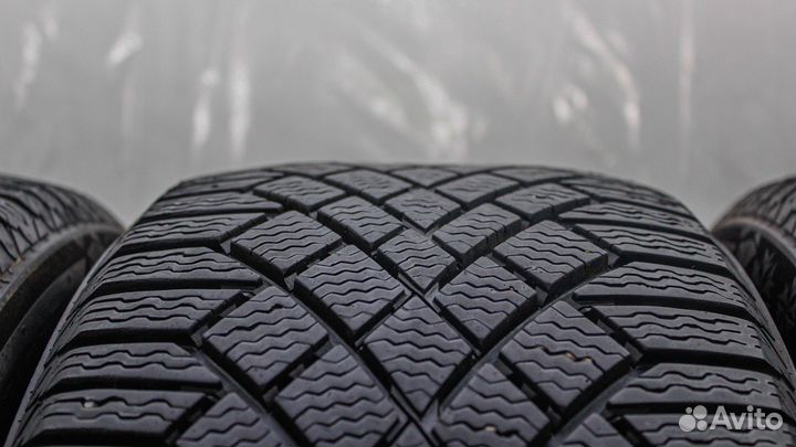 Continental ContiVikingContact 7 225/50 R18 99T