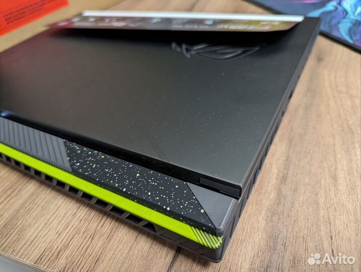 Asus ROG Strix G16 i5 13450HX/RTX4060