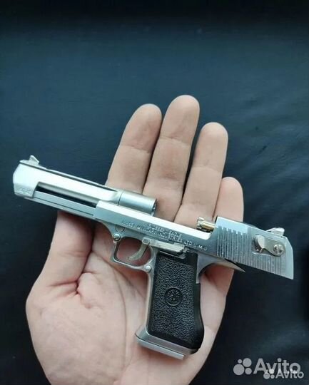 Desert Eagle уменьшенная модель, масштаб 1/2