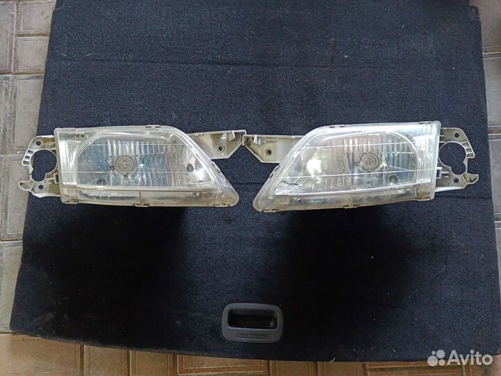 Фары Mazda Premacy