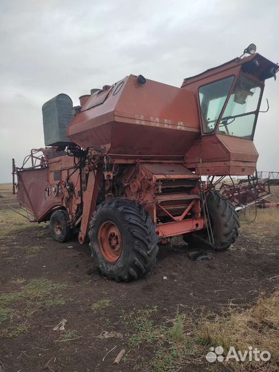 Комбайн Нива-Сельхозтехника СКА-5, 1997