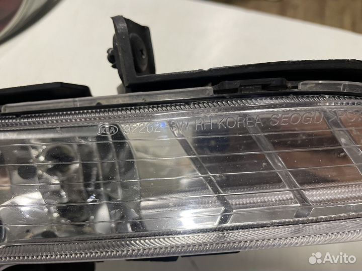 Фара противотуманная правая Kia Sportage 2010-2015