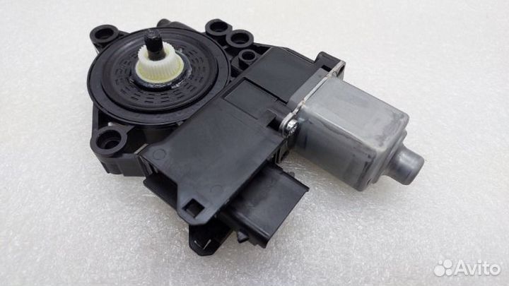 Моторчик стеклоподъемника передний правый Hyundai