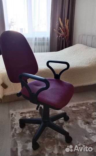 Компьютерное кресло