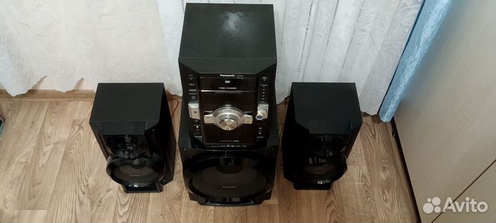 Музыкальный центр