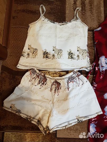 Пакет женской одежды (размер 40-42)