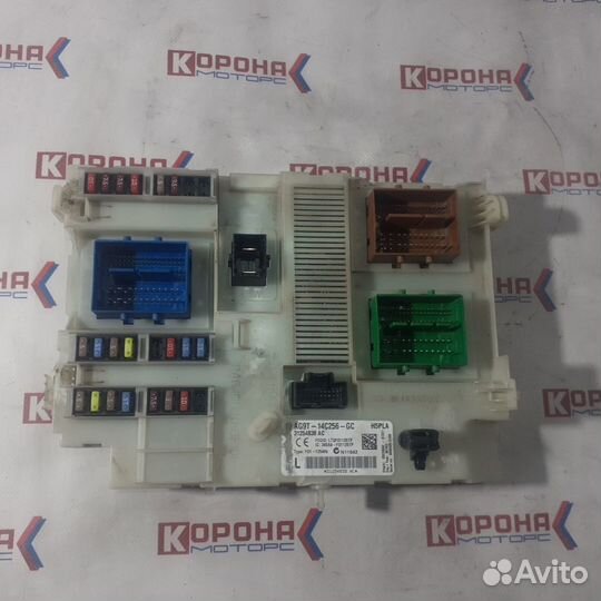 Блок предохранителей 31412971 volvo S80