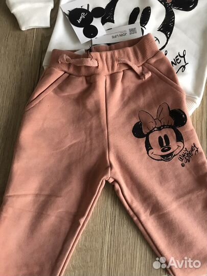 Костюм для девочки новый 98