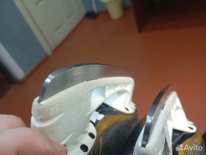 Хоккейные коньки bauer one.6