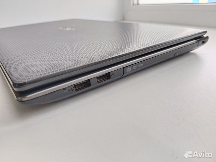 Ноутбук Acer Aspire 5560G