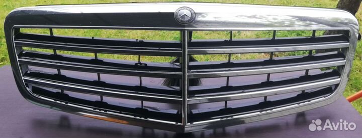 Решетка радиатора mercedes w212 до рест
