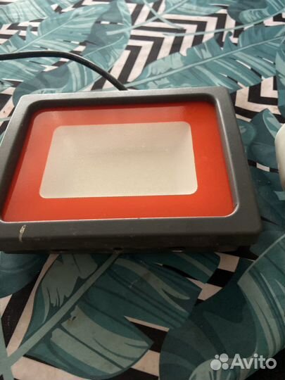 Светодиодный прожектор уличный с датчиком