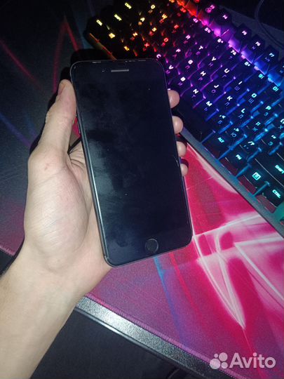 iPhone 8 Plus, 64 ГБ