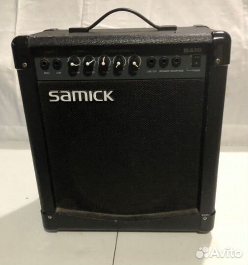 Гитарный комбоусилитель (басовый комбик) Samick 15