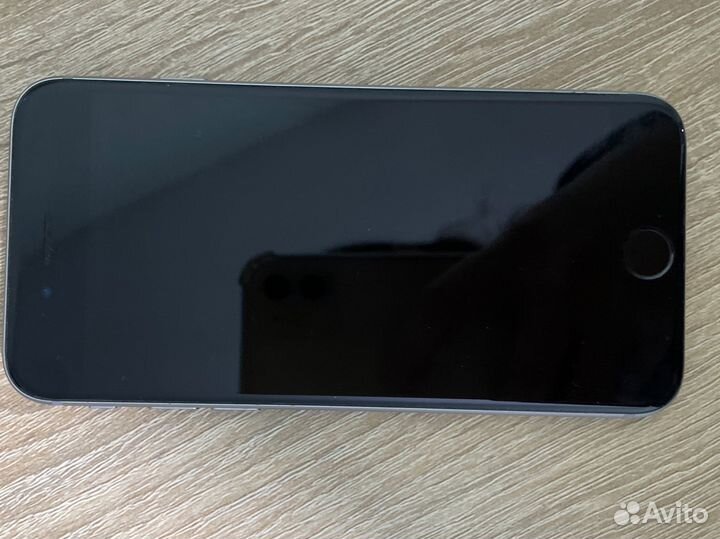 iPhone 6S, 64 ГБ