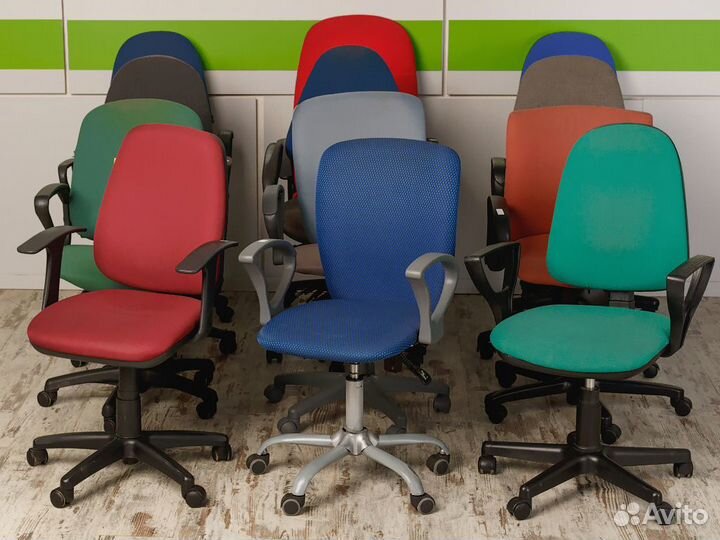 Офисное кресло