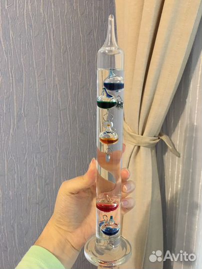 Жидкостный термометр / термометр Галилея