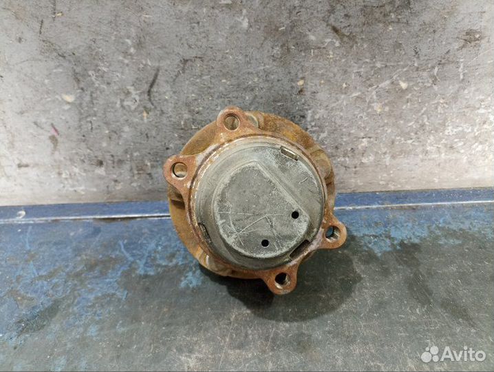 Ступица передняя правая Infiniti Ex J50