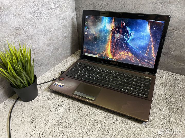 Игровой ноутбук Asus 2 видеокарты/SSD