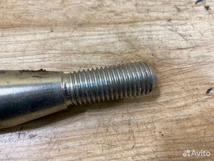 Крюк буксировочный Volvo S90 2017