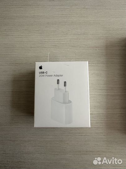 Зарядное устройство для iPhone