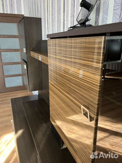 Стенка в гостиную