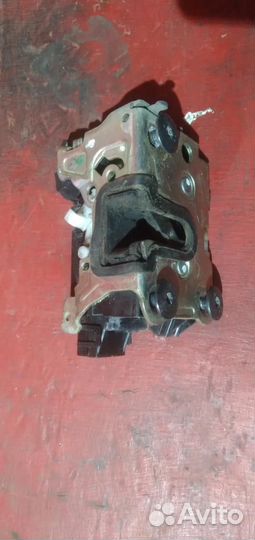 Сандеро замок задний правый электро Sandero 1