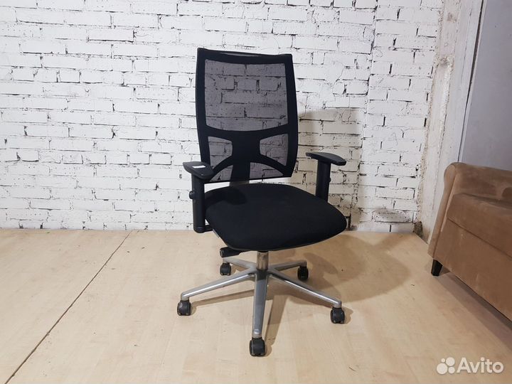 Кресло компьютерное Италия