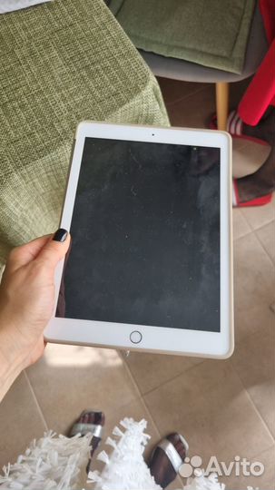 iPad 6th generation 128gb