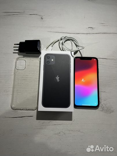 iPhone 11, 64 ГБ