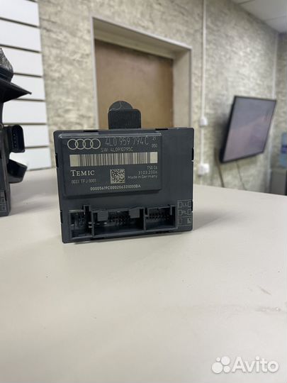 Блок управление двери Ауди Ку7