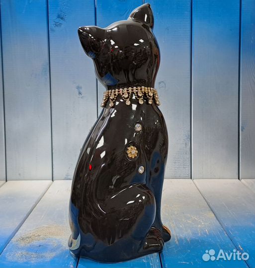 Статуэтка из фарфора Кошка, со стразами