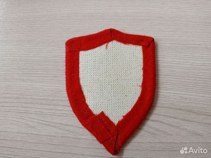 Шеврон комуч