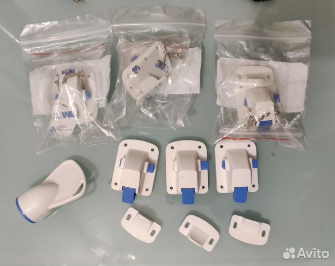 Магнитные блокираторы Hafele (6 шт и ключ)