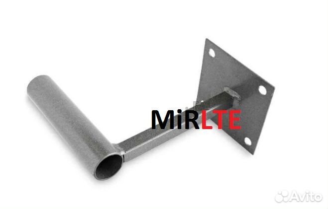 Настенный кронштейн для антенн 20см