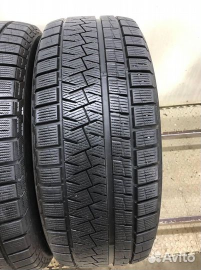 Pirelli Ice Asimmetrico 215/60 R16 98W