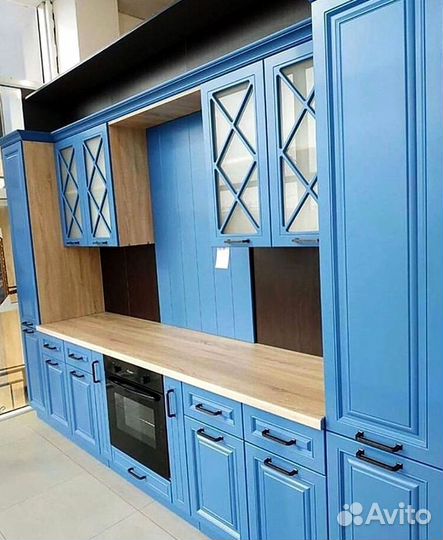 Кухонный гарнитур / Кухни на заказ