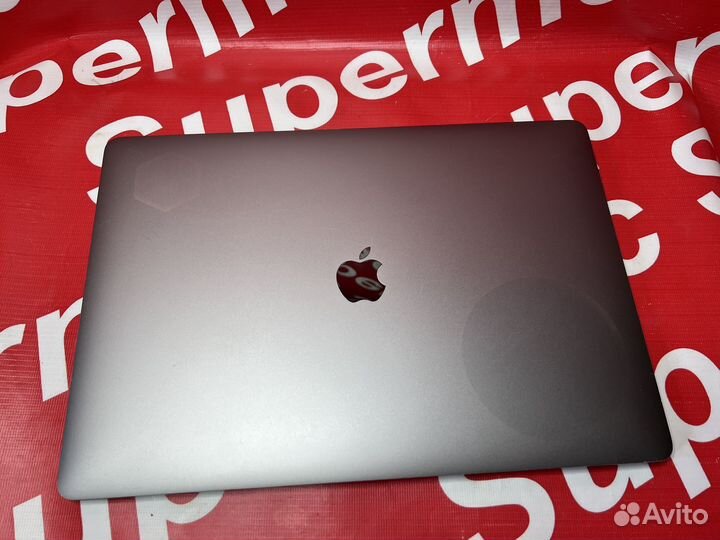 Ноутбук MacBook Pro 15 2019 i9/16GB/500GB/560X 4GB