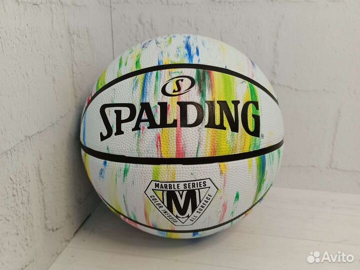 Баскетбольный мяч