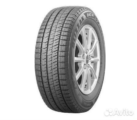 Bridgestone Blizzak Ice 225/45 R19 92S