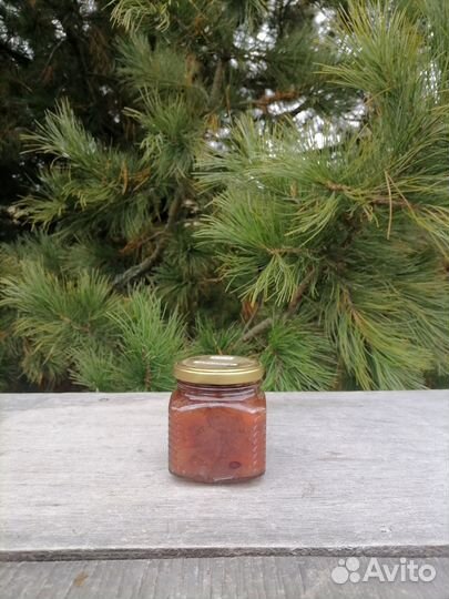 Варенье. Клюква. Яблоки. Морошка. Черника