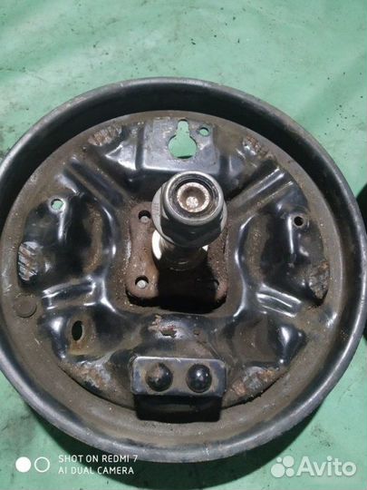 Щит опорный Renault Logan