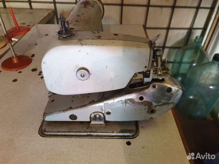 Продаю швейные промышленные машинки