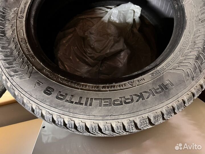 Nokian Tyres Hakkapeliitta 8 215/60 R16 99