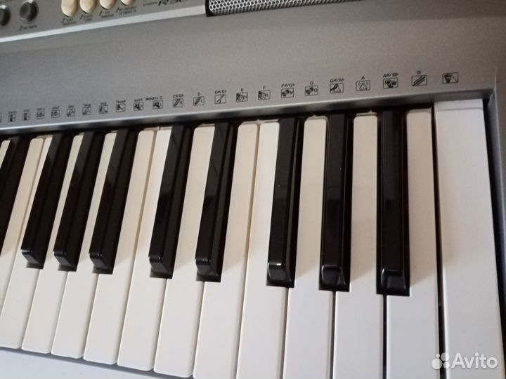 Синтезатор yamaha psr R 300