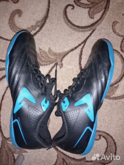 Футбольные бутсы для зала