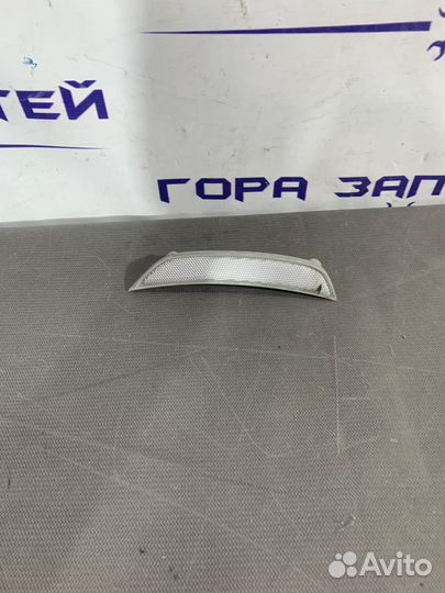 Светоотражатель бампера передний правый Kia Soul