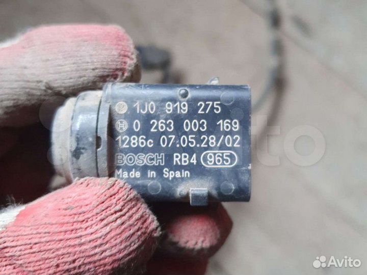 Парктроник задний Volkswagen Touareg 4.2 2006