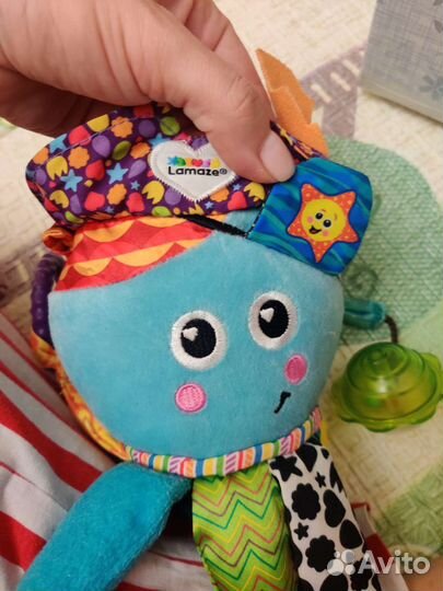 Капитан кальмар игрушка lamaze